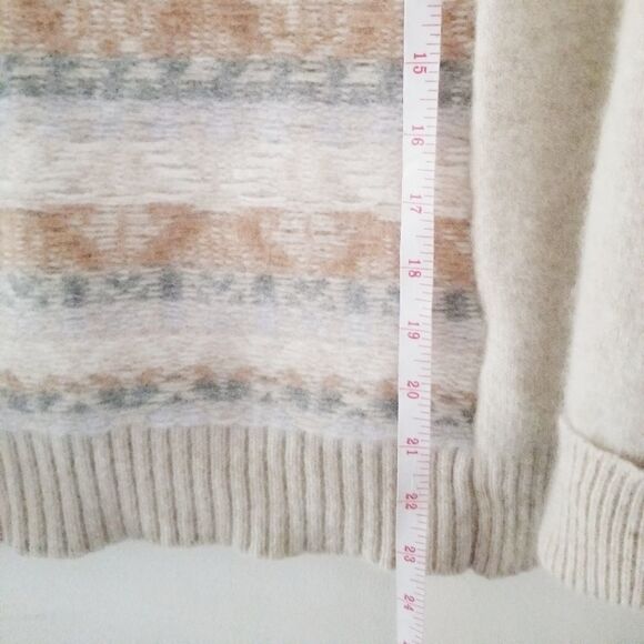 J Crew 100% wool sweater - Picture 4 of 7